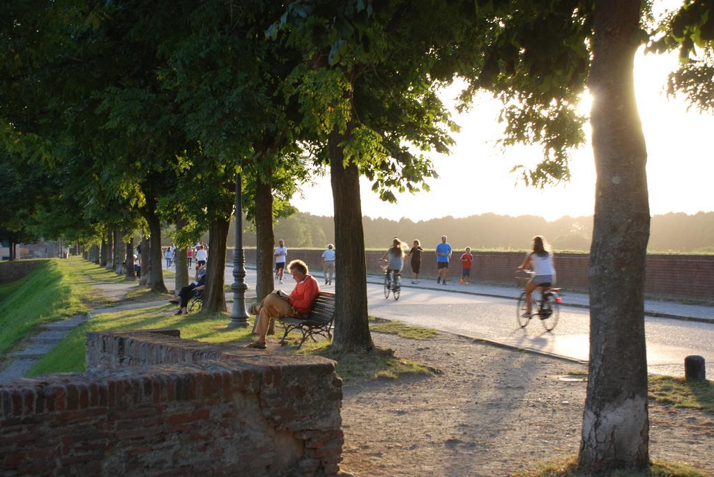 S. Agostino Fronte Mura Lucca Kültér fotó
